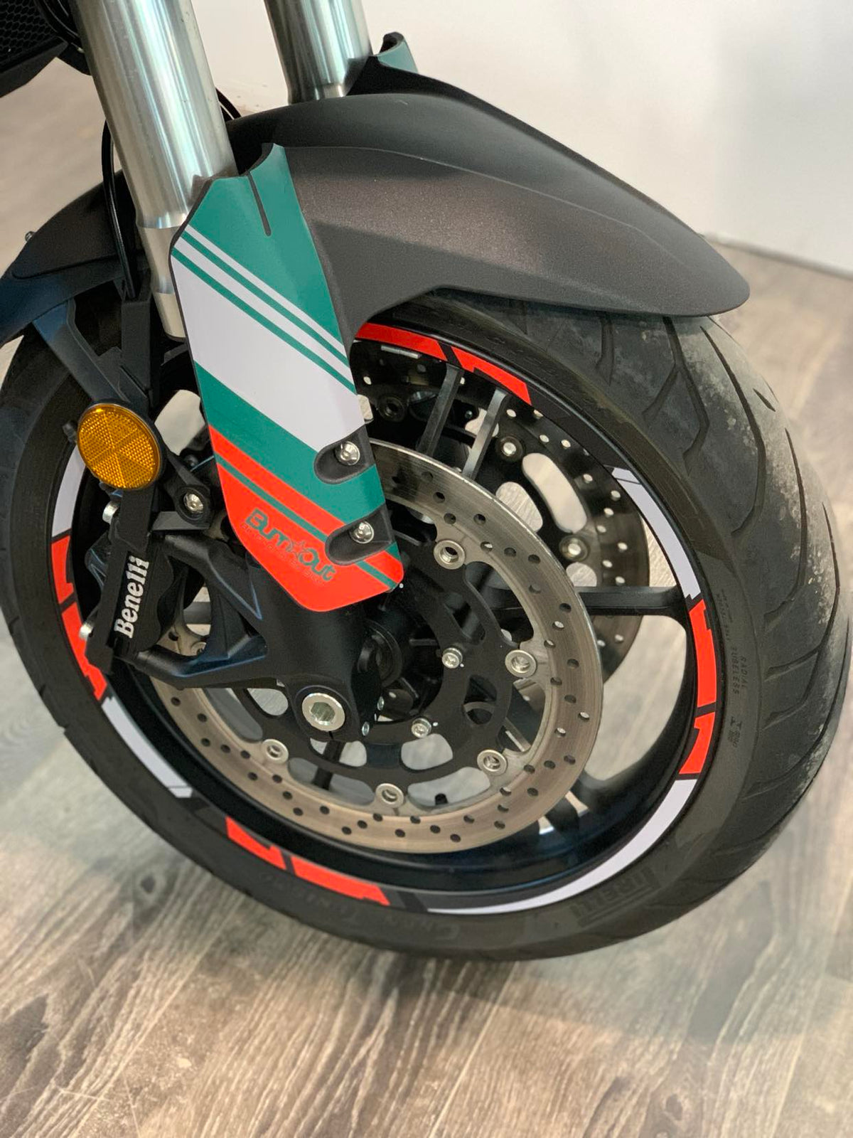 JANTES BENELLI assorties