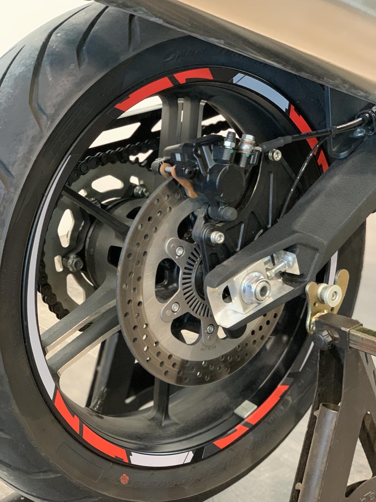 JANTES BENELLI assorties