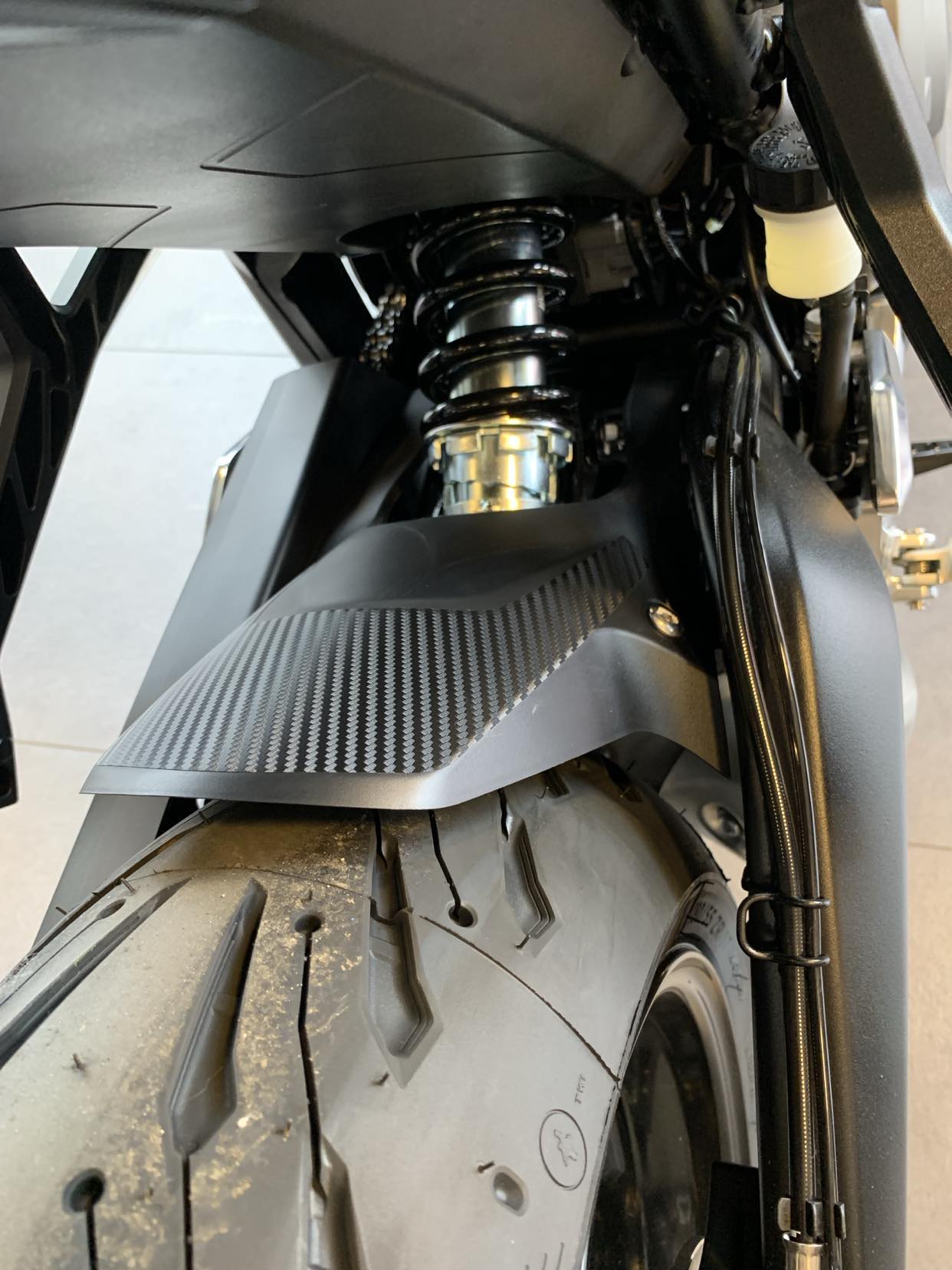 TRIUMPH TRIDENT 2021+ FULL