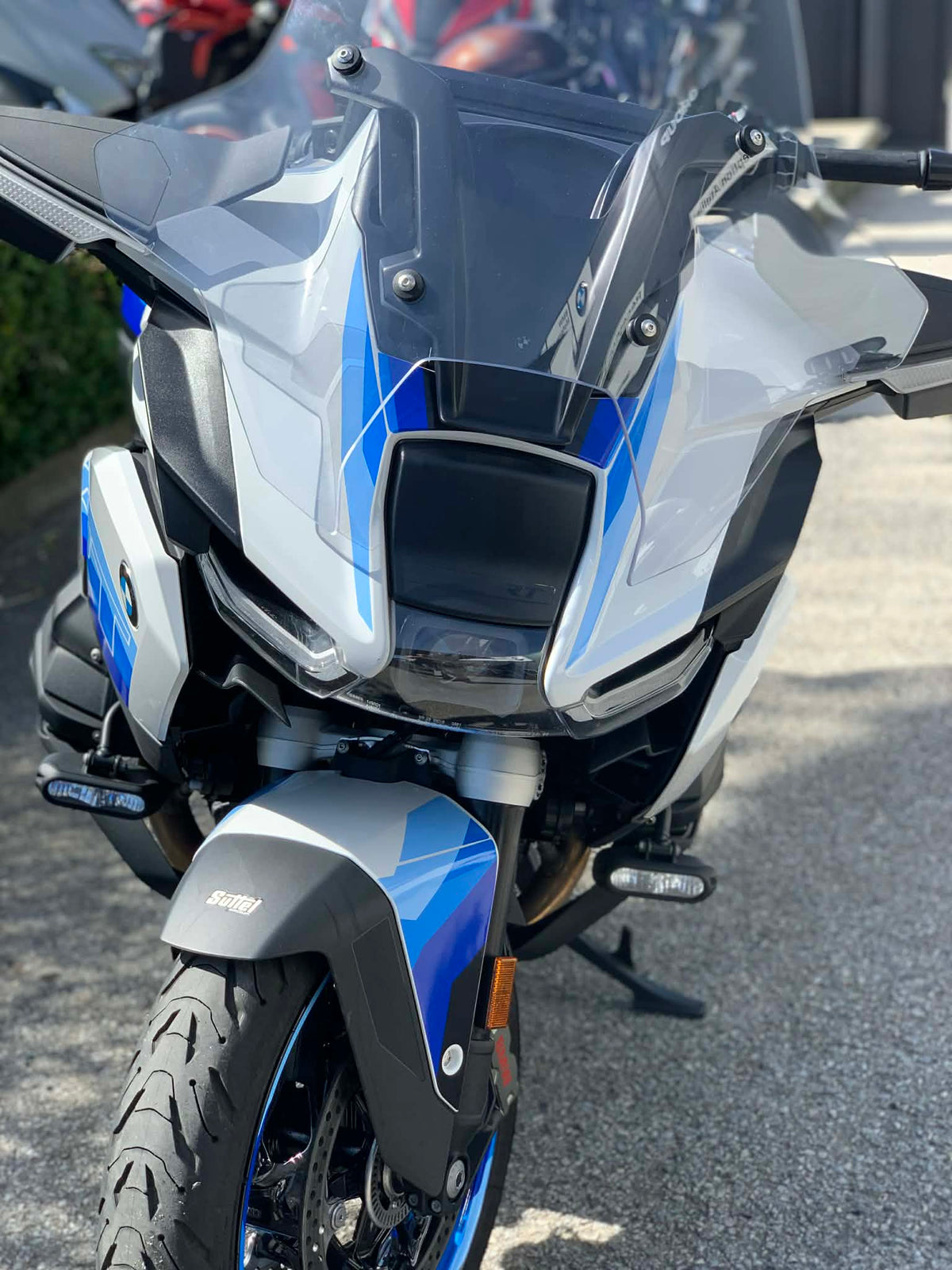 Kit Déco BMW R 1300 RT (2025, 2026+) – Stickers Moto Premium | Burn-Out Design
