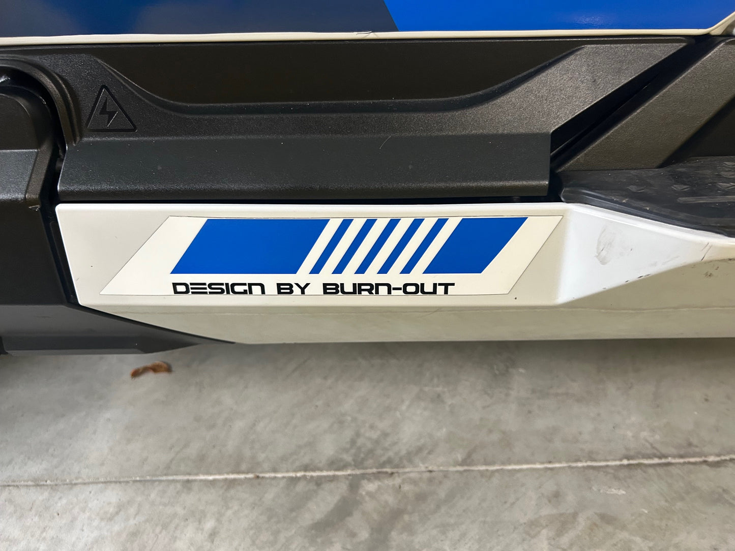 CE-04 (2022 +) électrique