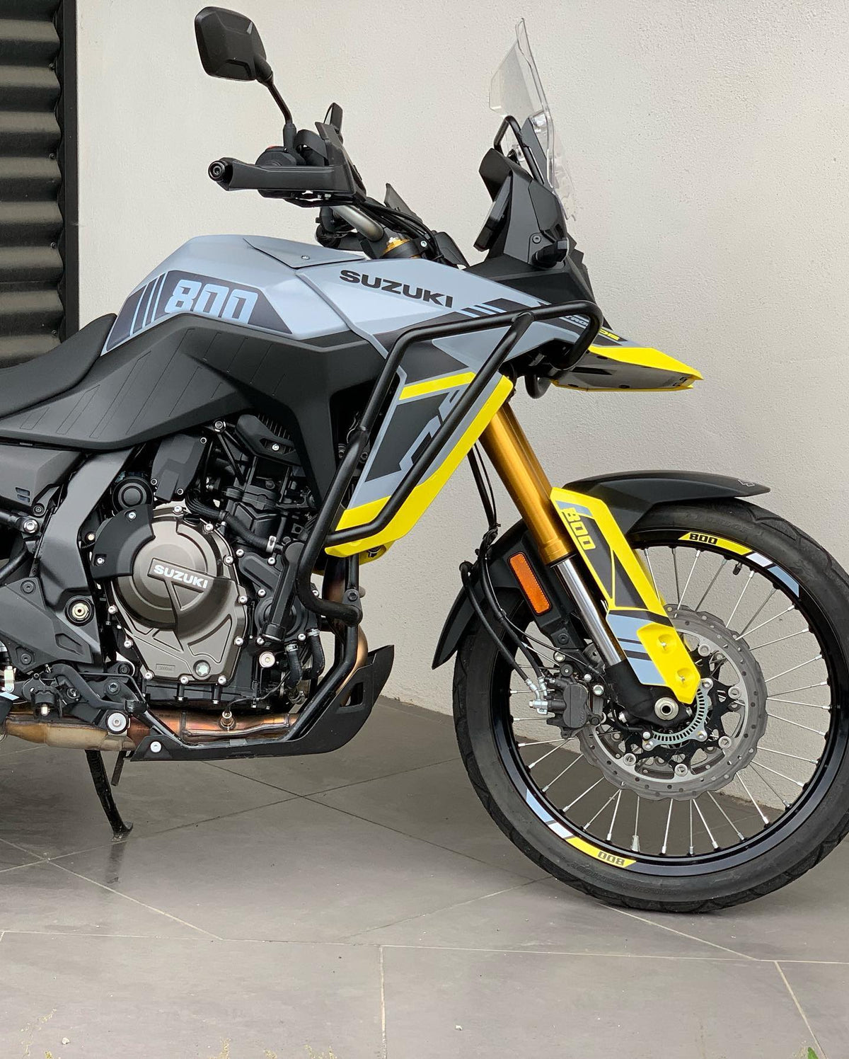 Kit déco Suzuki V-Strom 800 DE / SE 2023+ – 10 graphismes