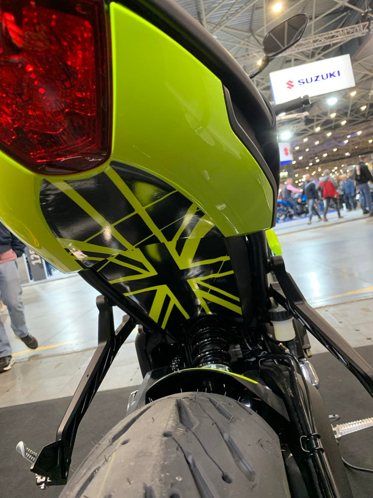 Stickers Passage de Roue Triumph – Street Triple, Trident, Speed RS | Burn-Out-Design