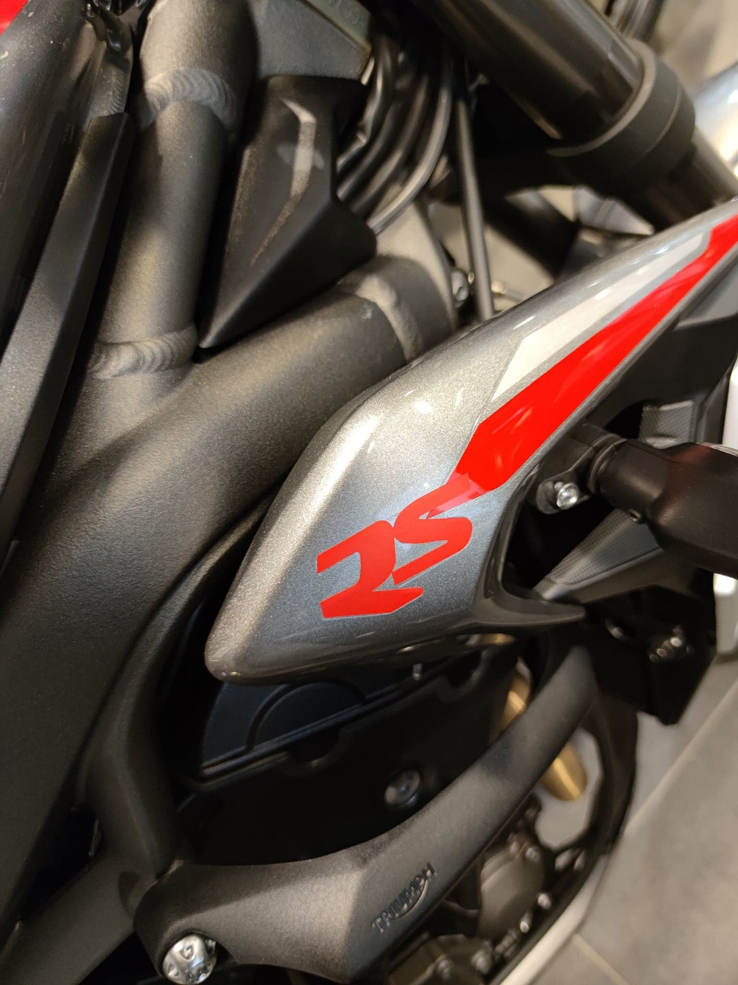 TRIUMPH STREET TRIPLE 2020 + (accessoires)