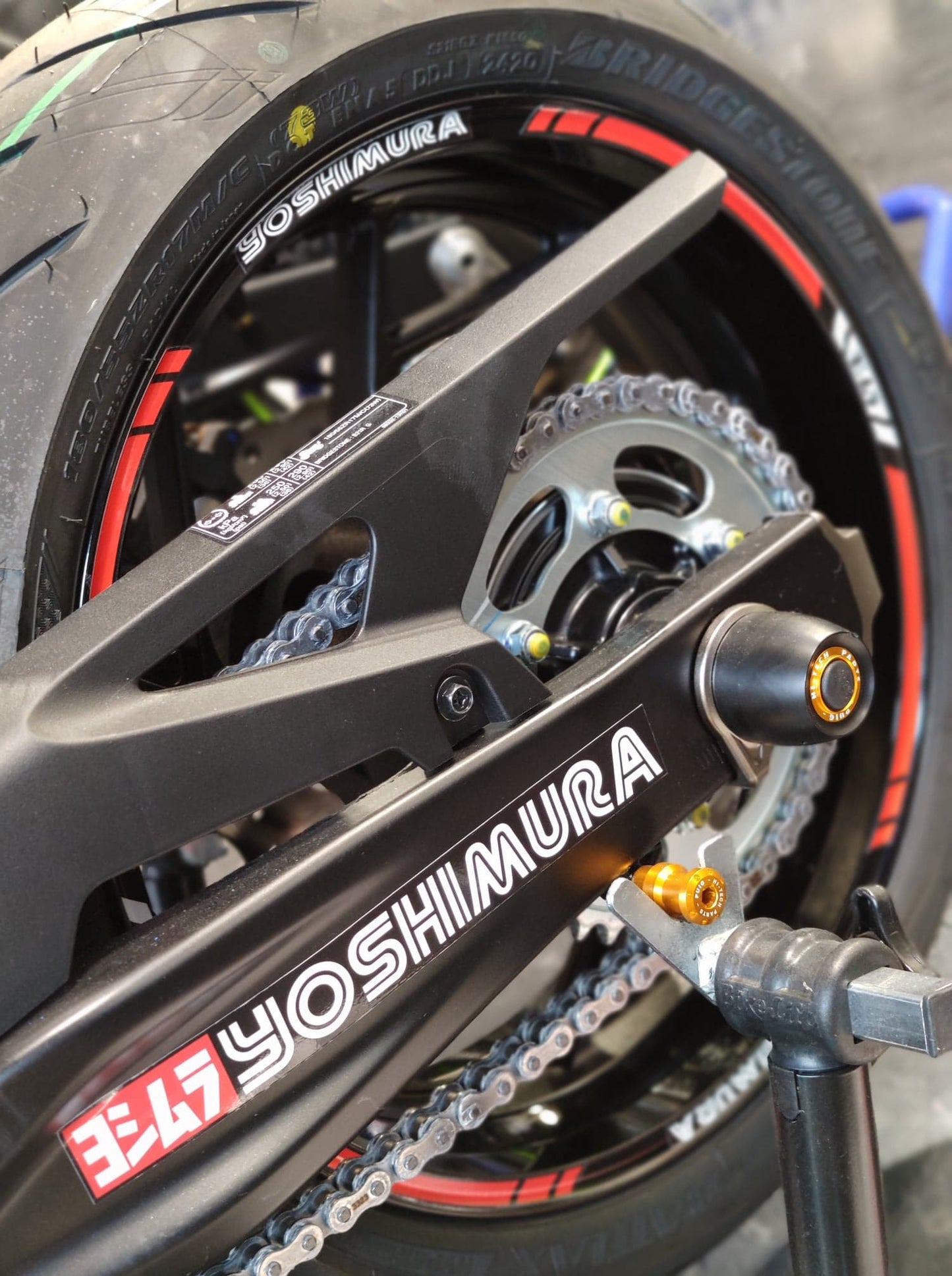 Moto SUZUKI GSX-S 750