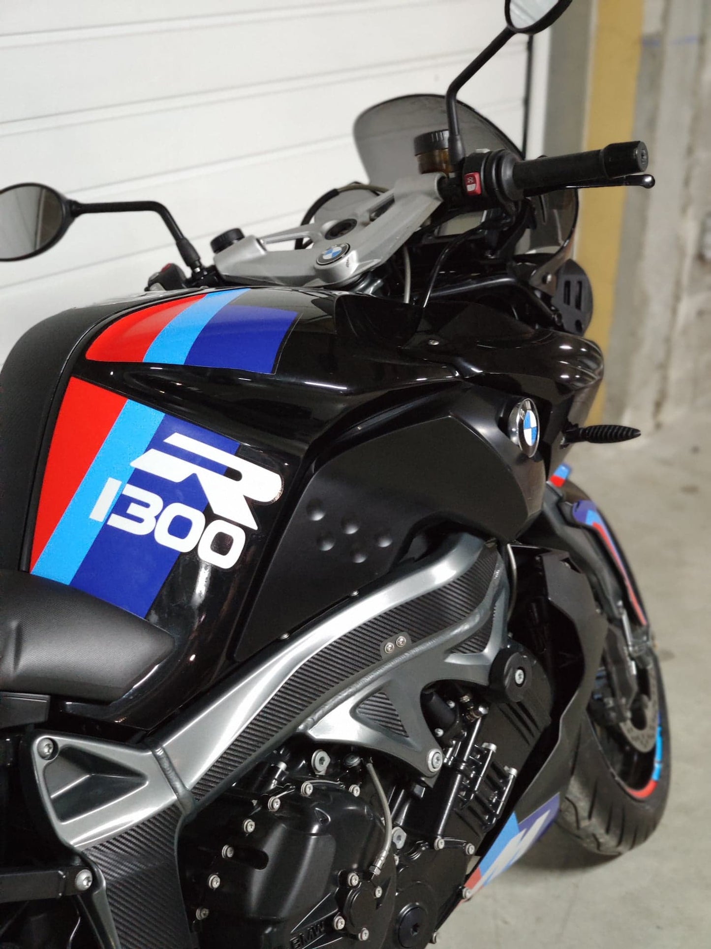 K1300R