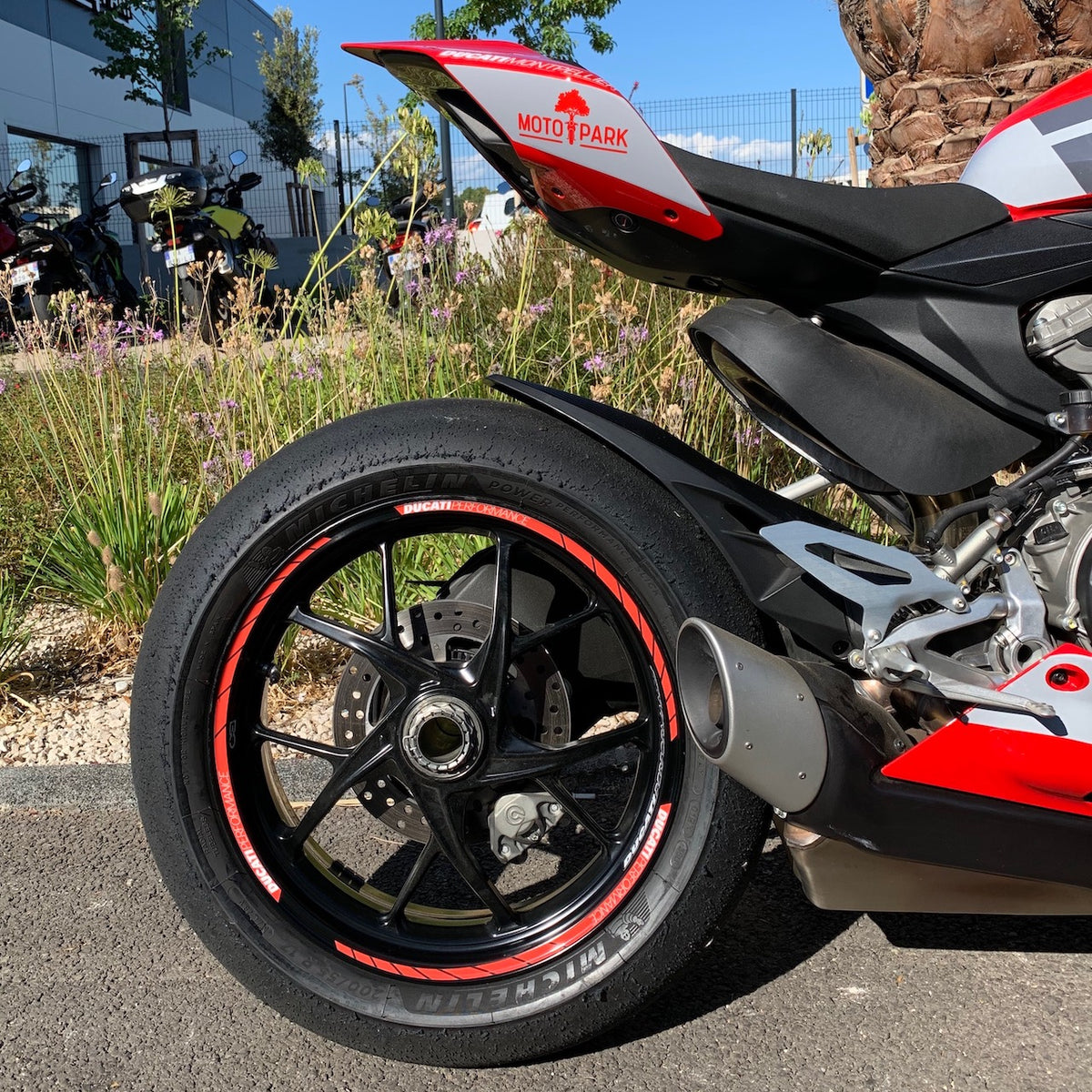 Kit Déco Ducati Panigale V2 (2020-2024) – Jantes Incluses, FB63, MM93, Performance, Circuit | Made in France