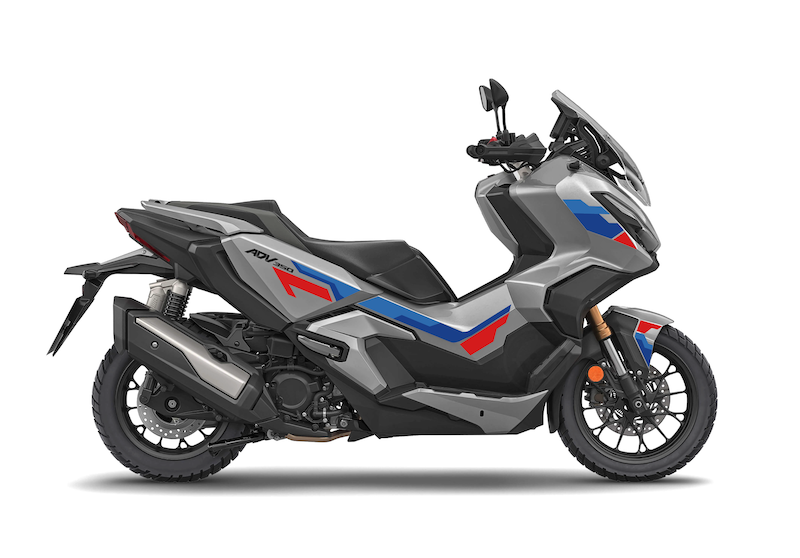 HONDA-ADV-350-ADV350-scooter-personnalisation-kit-deco-stickers-burn-out-design-HRC-Bleu-rouge
