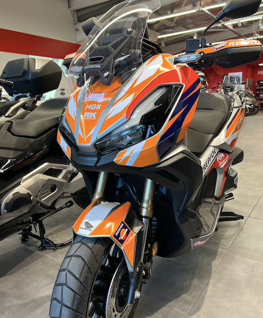 Kit Déco Honda ADV 350 2022+ – 4 Designs Full Cover : REPSOL, DAKAR, CAMO, HRC | Made in France