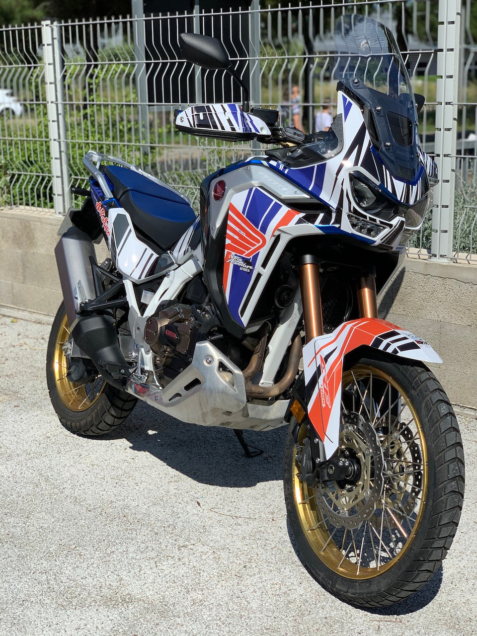 Kit Déco Honda Africa Twin CRF1000L (2016-2020) – Camo Gris, Camo Noir, Line, Meca | Made in France