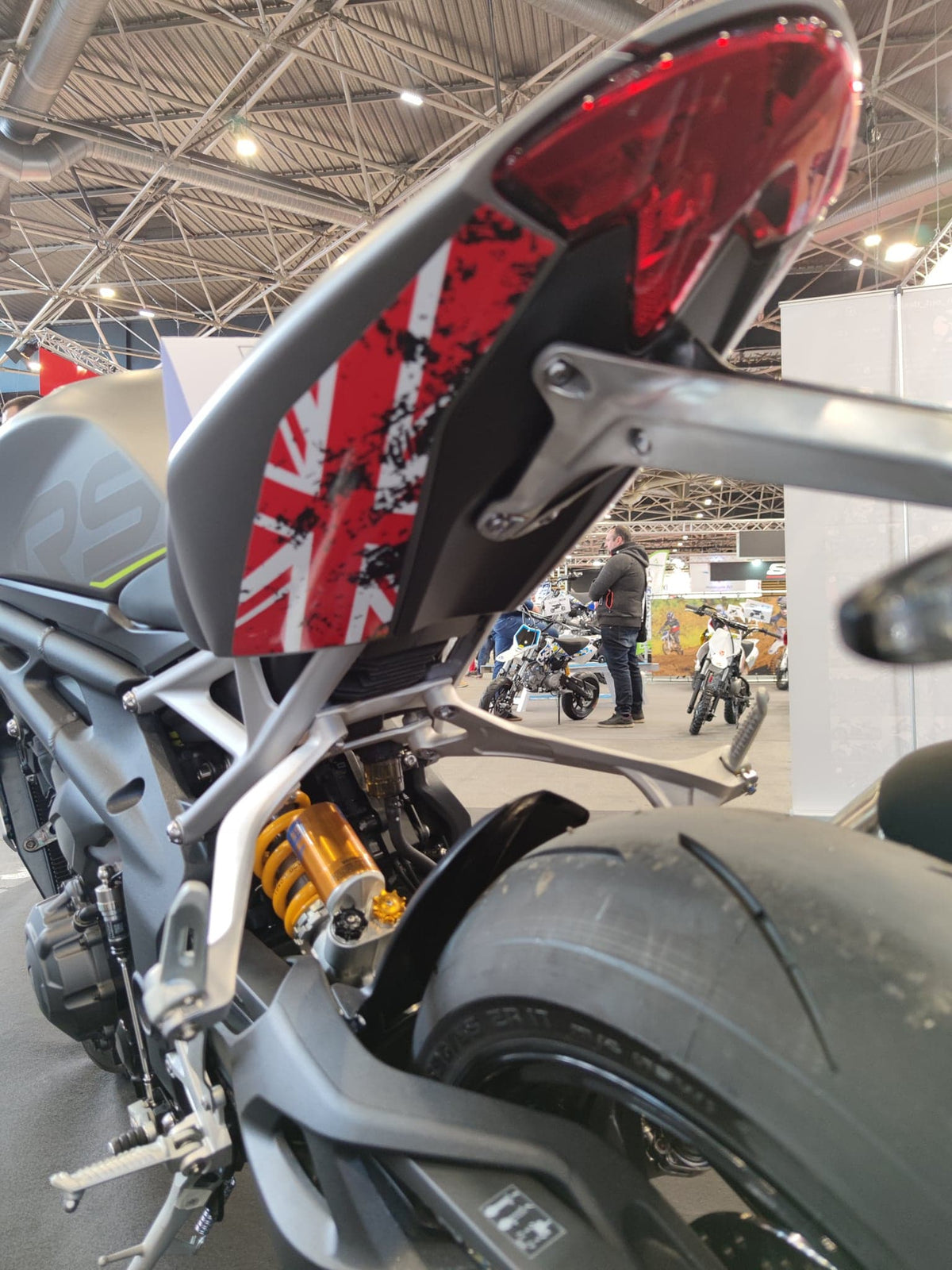 Stickers Passage de Roue Triumph – Street Triple, Trident, Speed RS | Burn-Out-Design