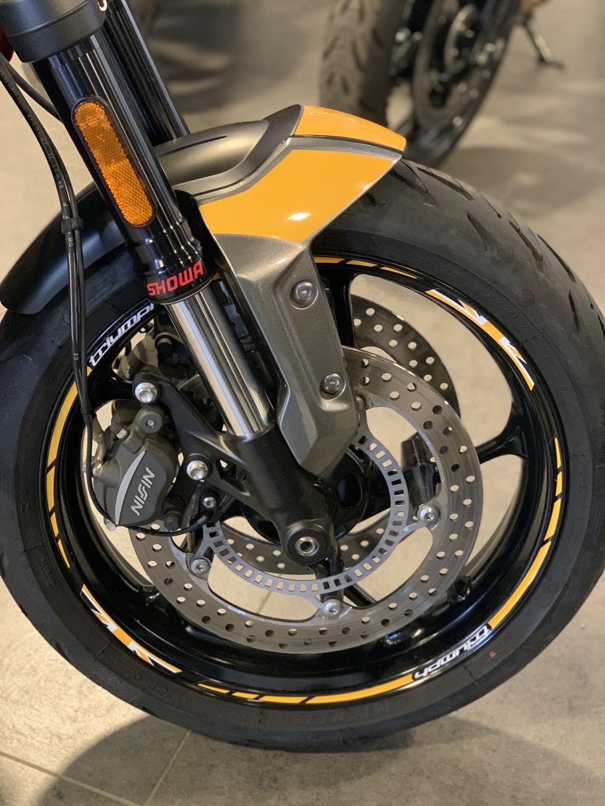 TRIUMPH TRIDENT 2021+ FULL