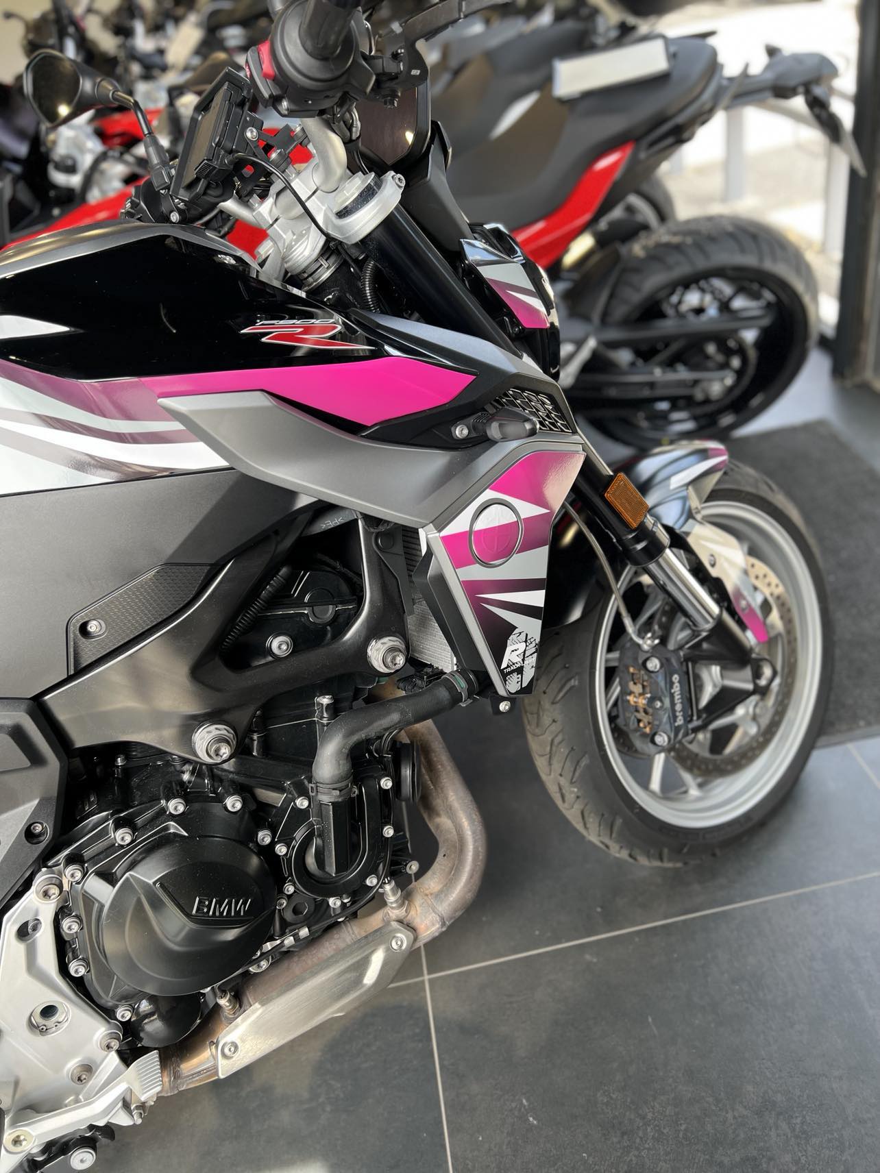 F900R (2020 ou 2025) NURBURGRING