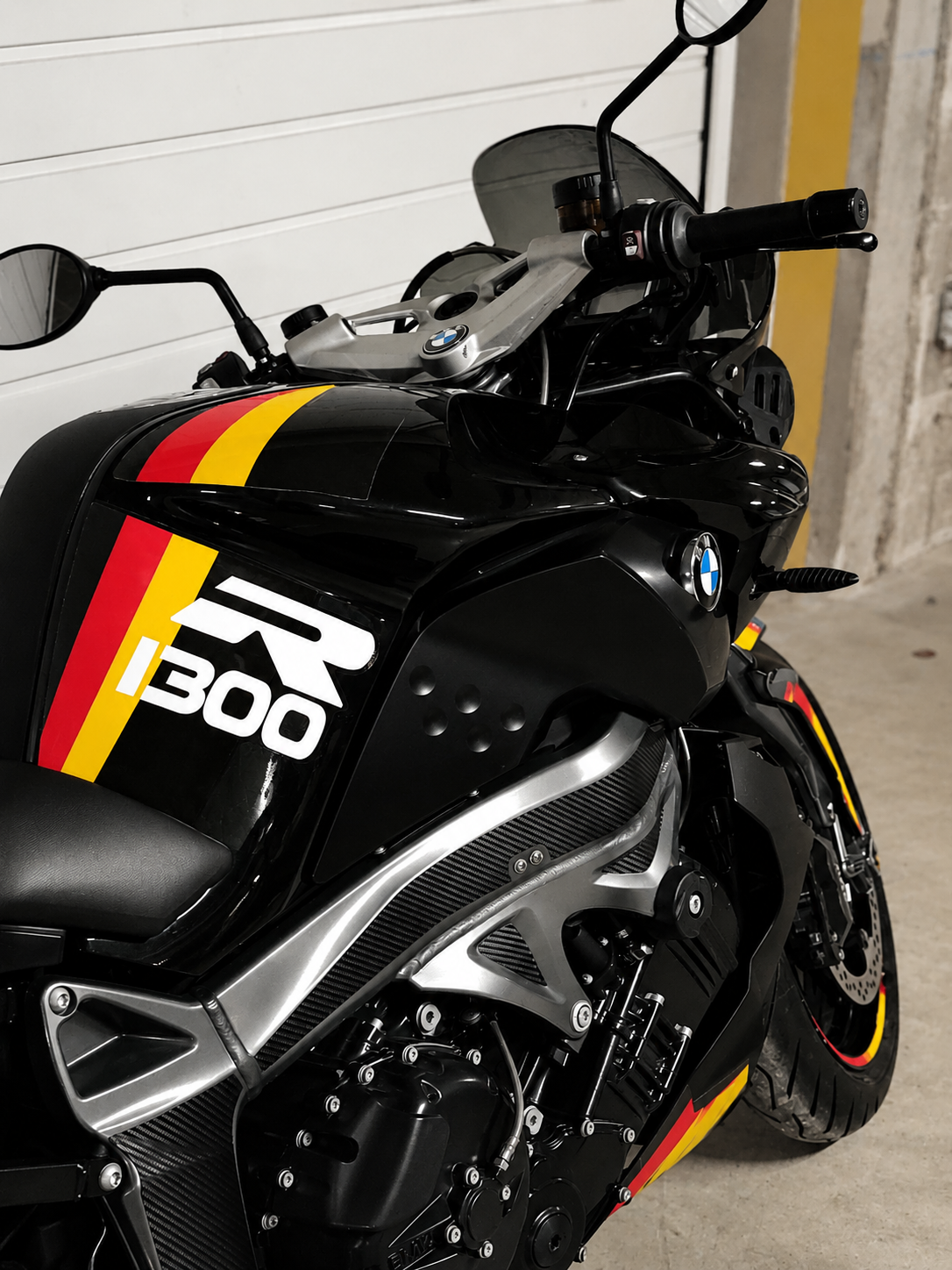 BMW K1300R
