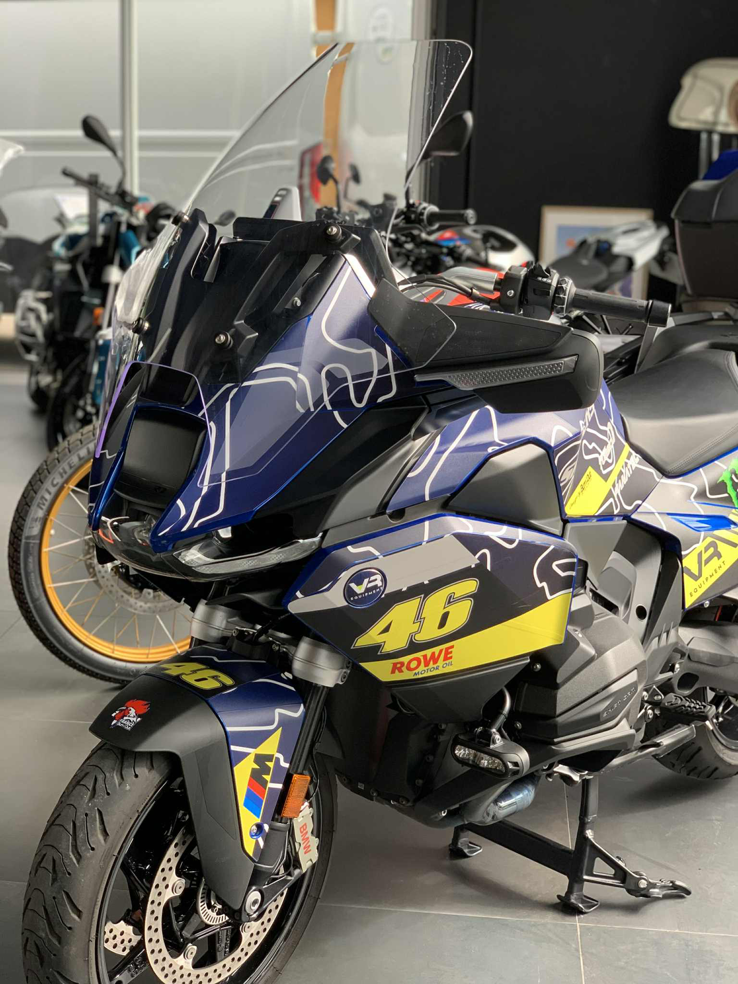 BMW R1300RT power stickers kit deco burn out design bleu WRF VR46