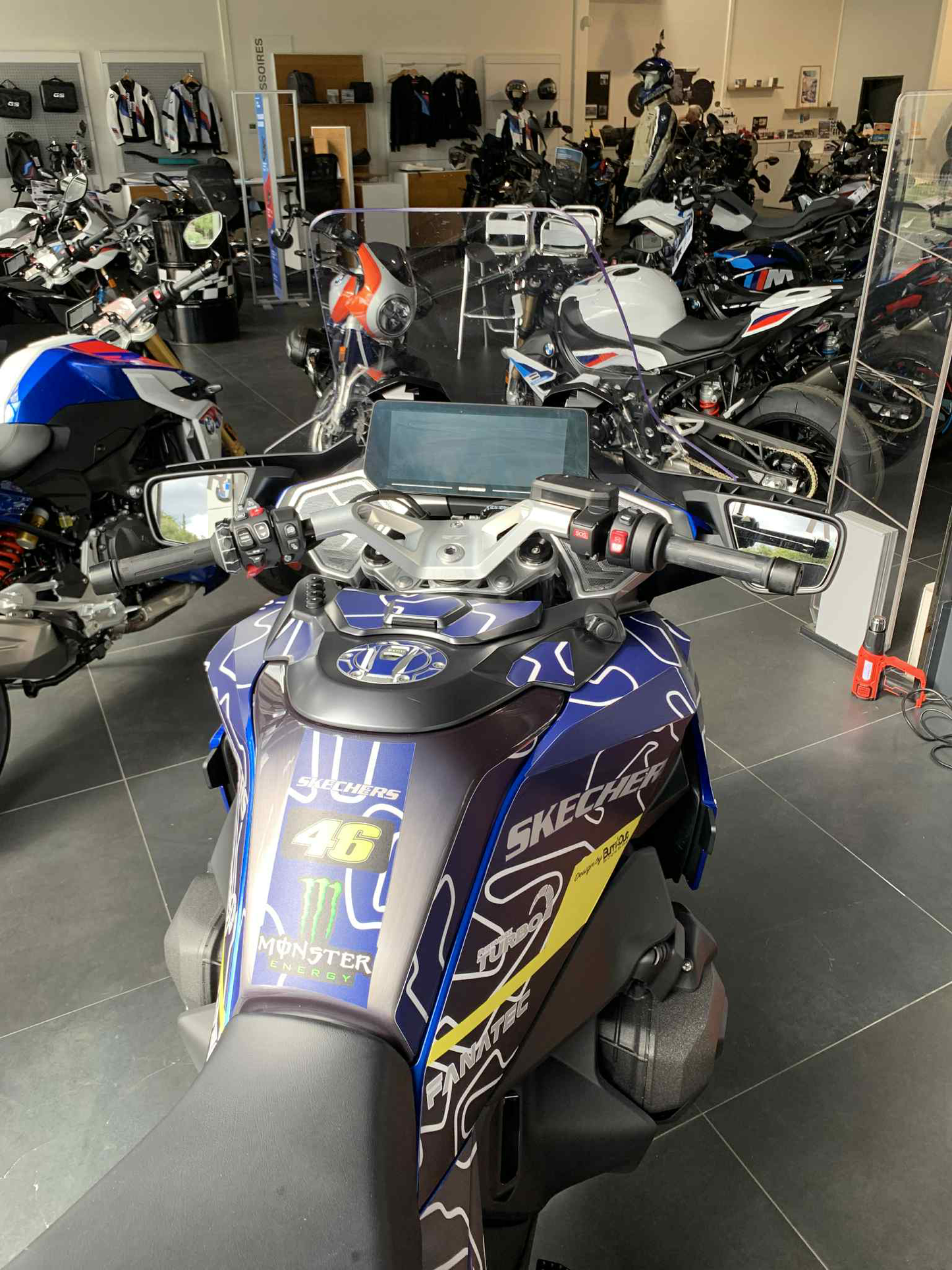 BMW R1300 RT power sticker kit deco burn out design bleu WRF