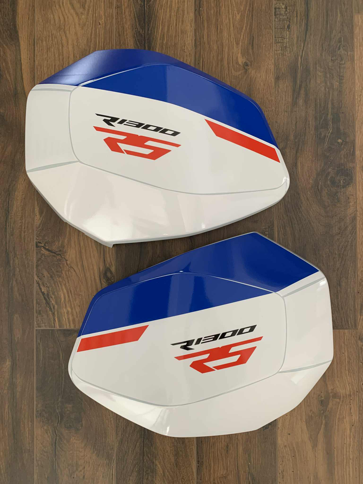 BMW R1300RS Performance valises stickers burnoutdesign.com