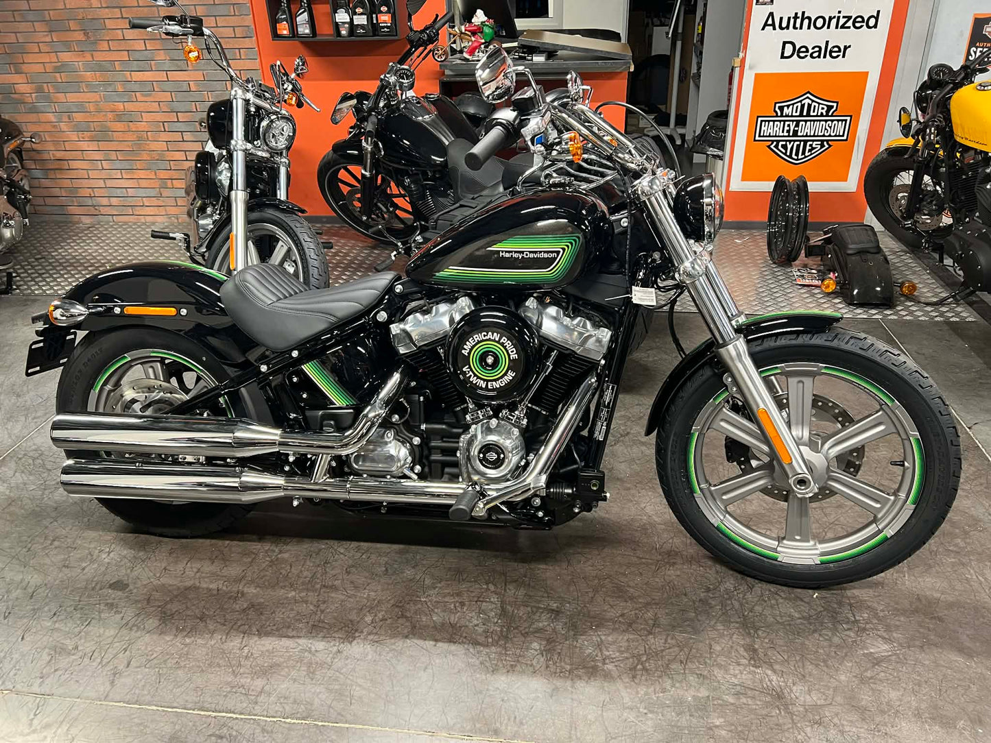 SOFTAIL STANDARD 2022+ ou STREET BOB