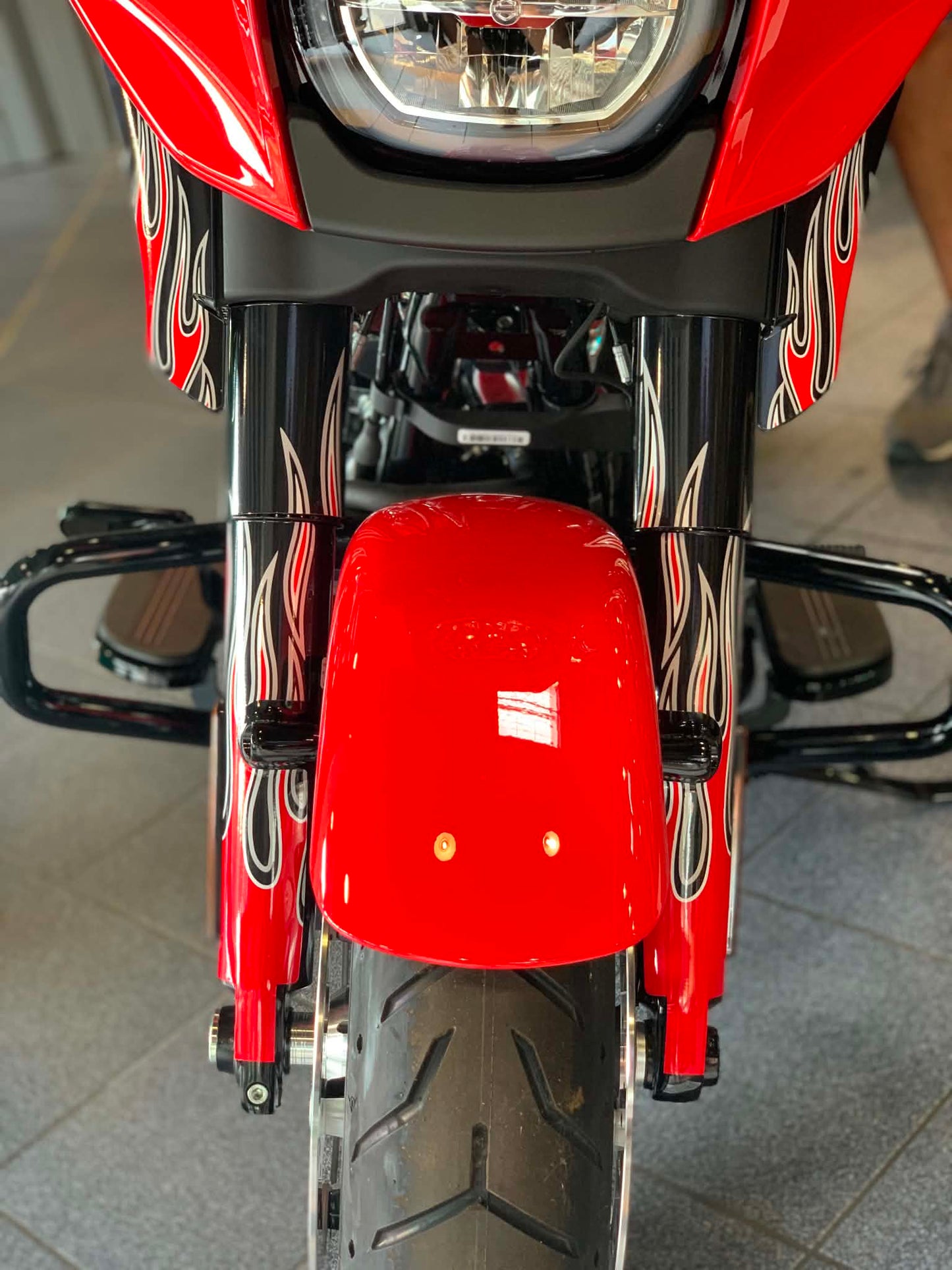 STREET GLIDE FLHX (2024+) : protections de fourches