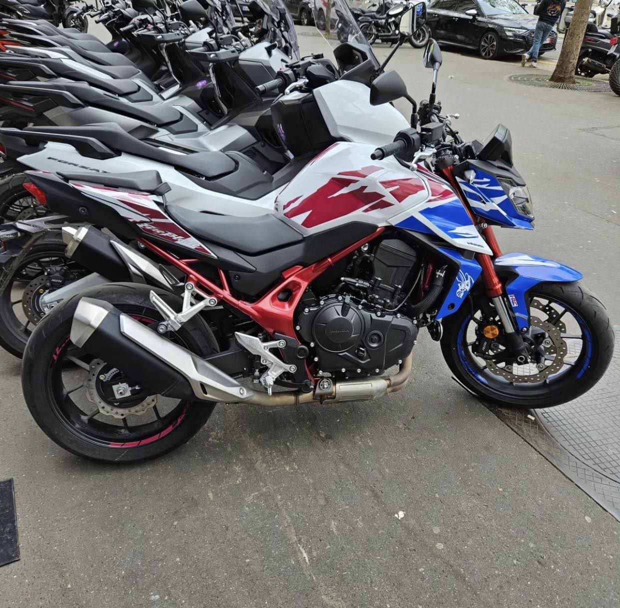 HORNET CB 750 (2023 - 2024)