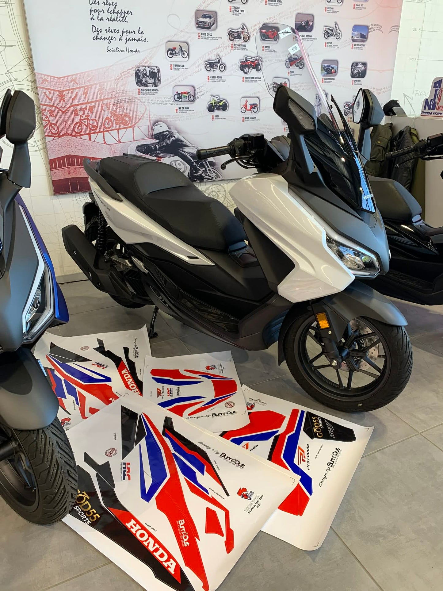 FORZA 125 / 350 (à partir de 2023 +)
