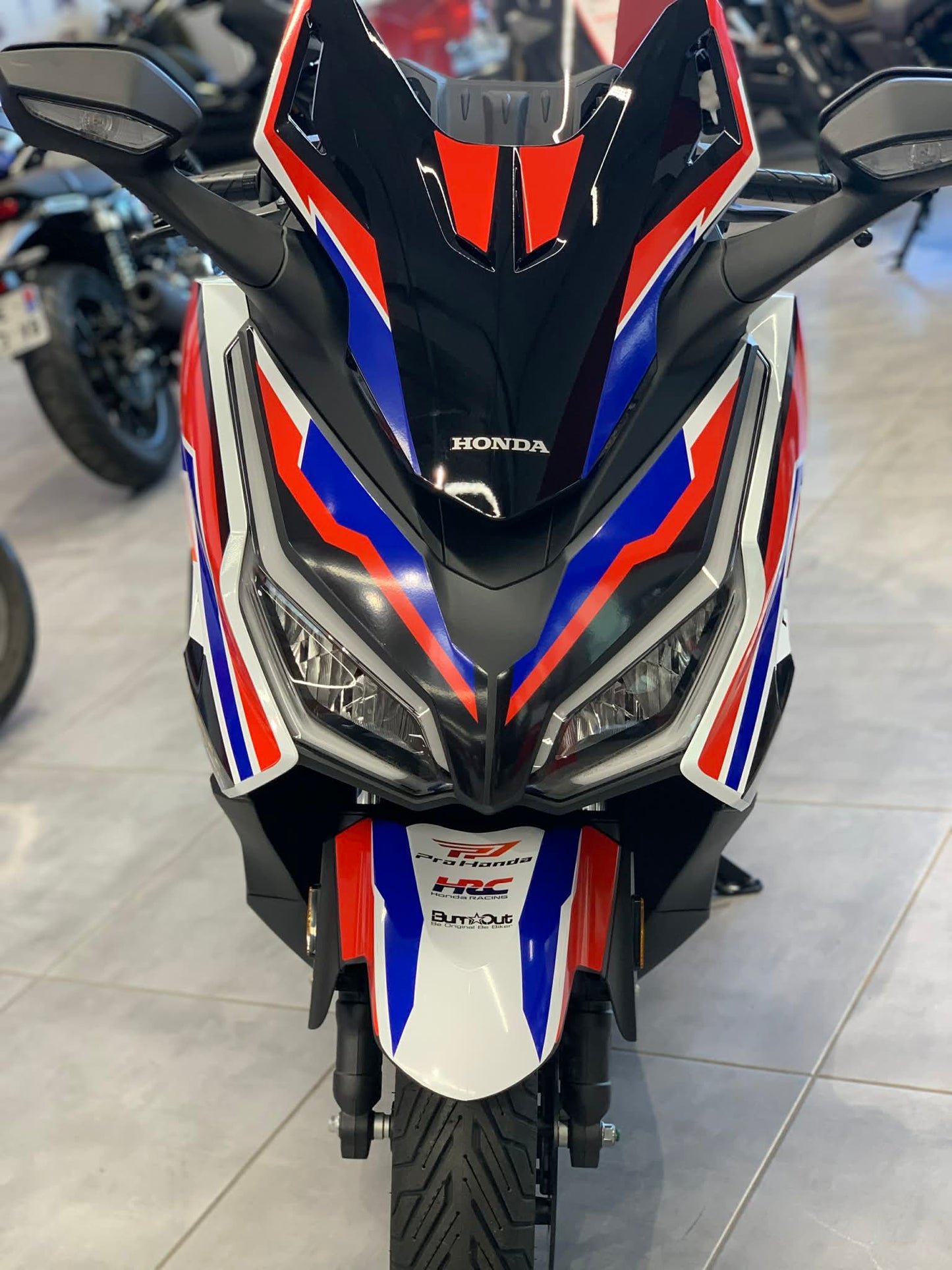 FORZA 125 / 350 (à partir de 2023 +)