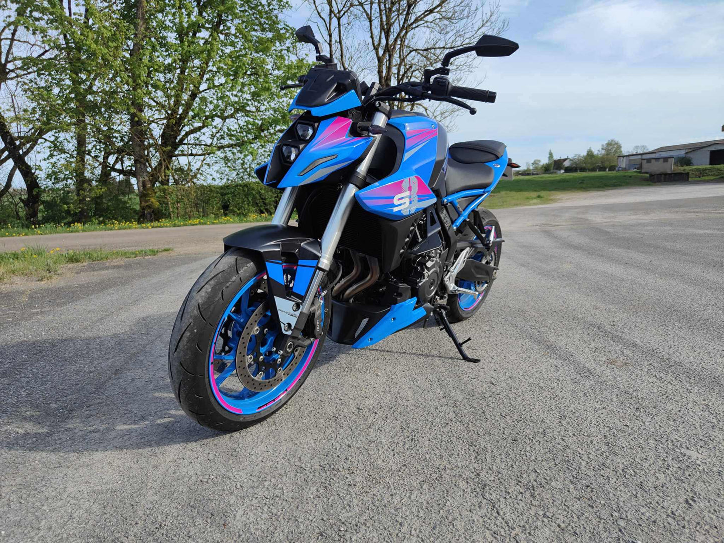 Moto SUZUKI  GSX-8S 2023+
