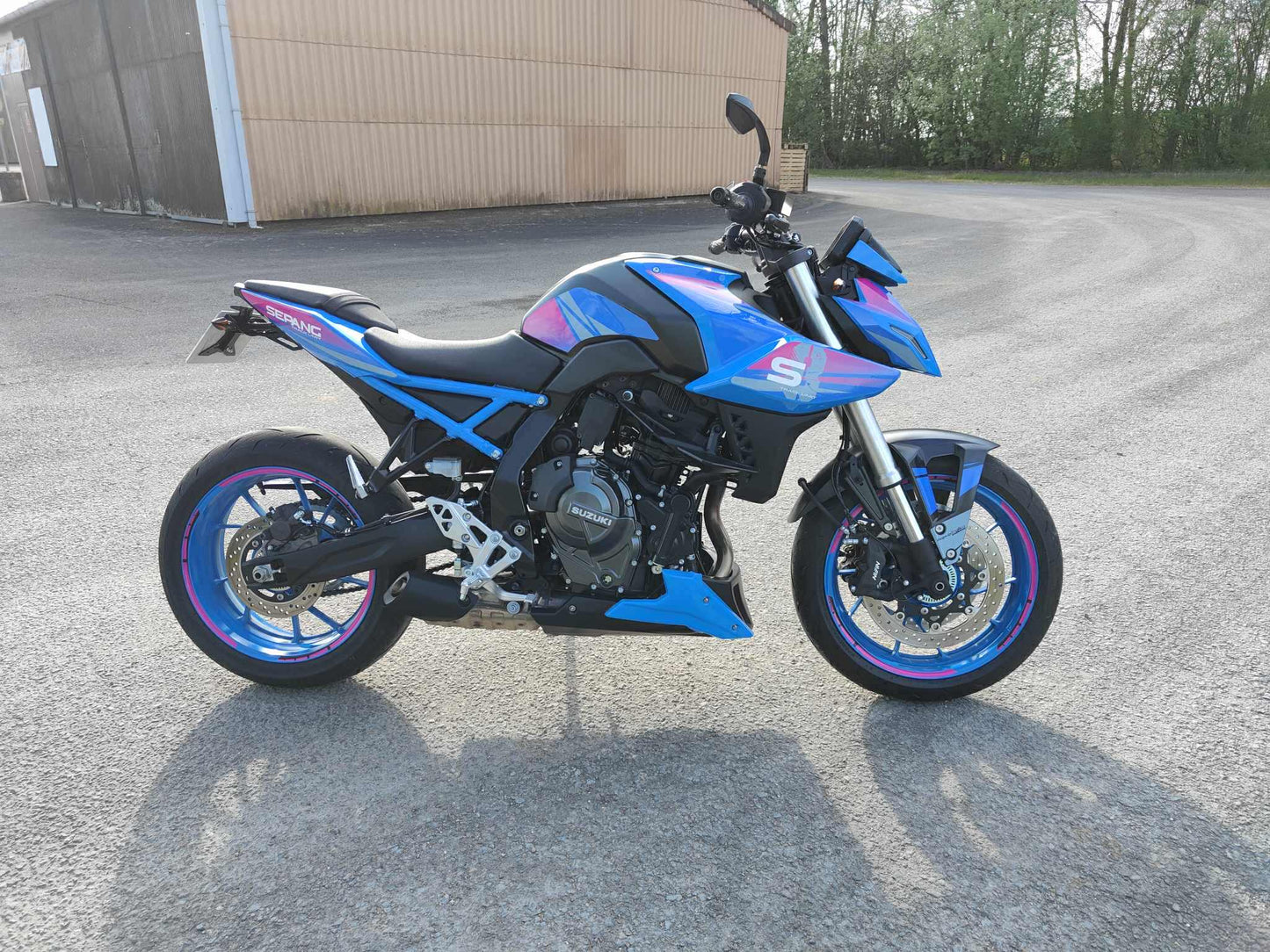 Moto SUZUKI  GSX-8S 2023+