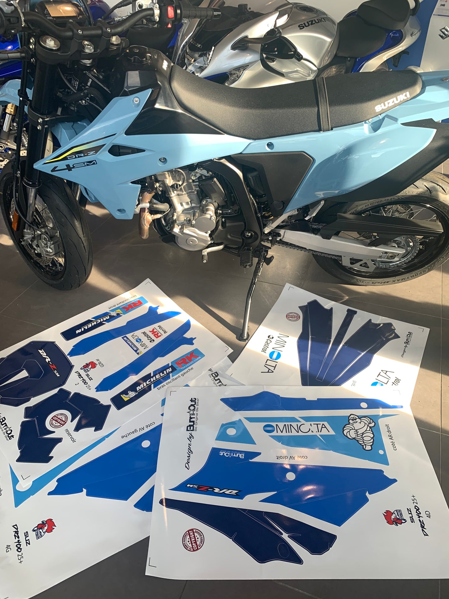 Moto SUZUKI  DR-Z4S / DR-Z4SM (2024+)