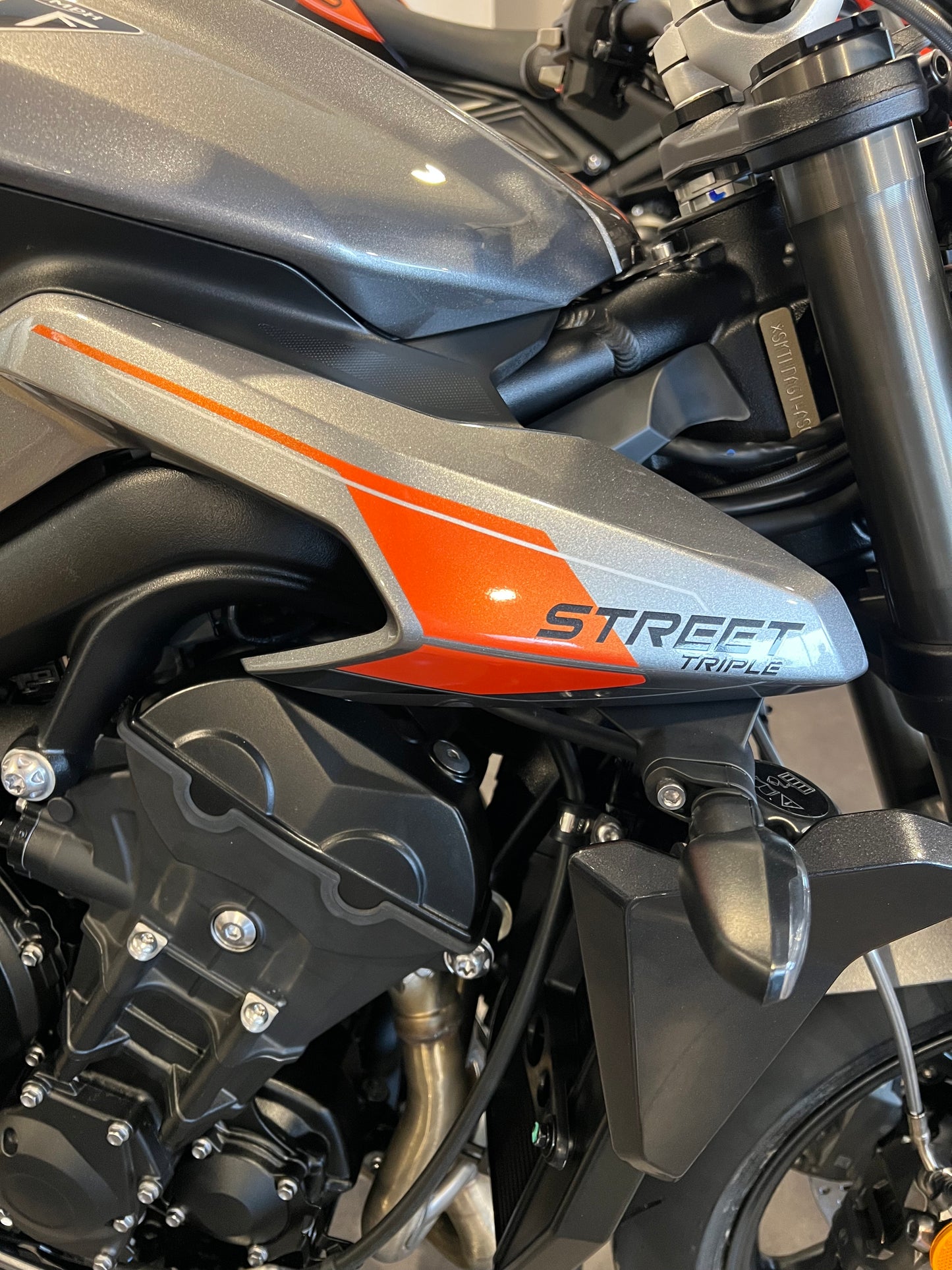 TRIUMPH : Réservoirs "RS" ou "R" ou "S"