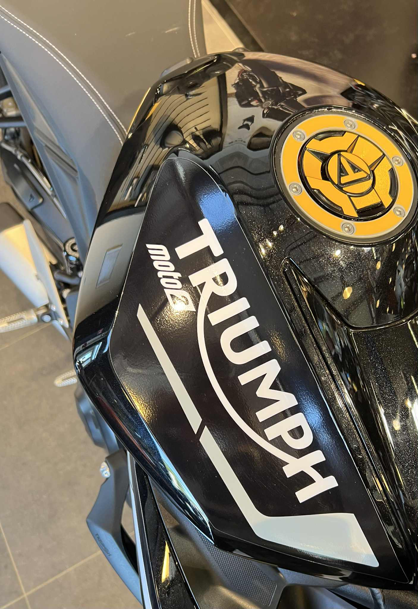 TRIUMPH STREET TRIPLE RS (et R)  2023+   MOTO 2 ou FROST