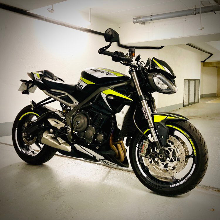 TRIUMPH STREET TRIPLE (2020 - 2022) MOTO 2