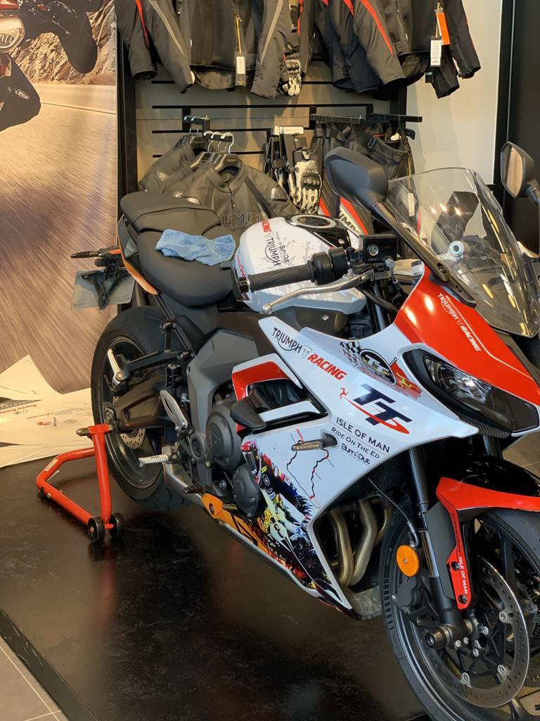 TRIUMPH DAYTONA 660  (2024+)