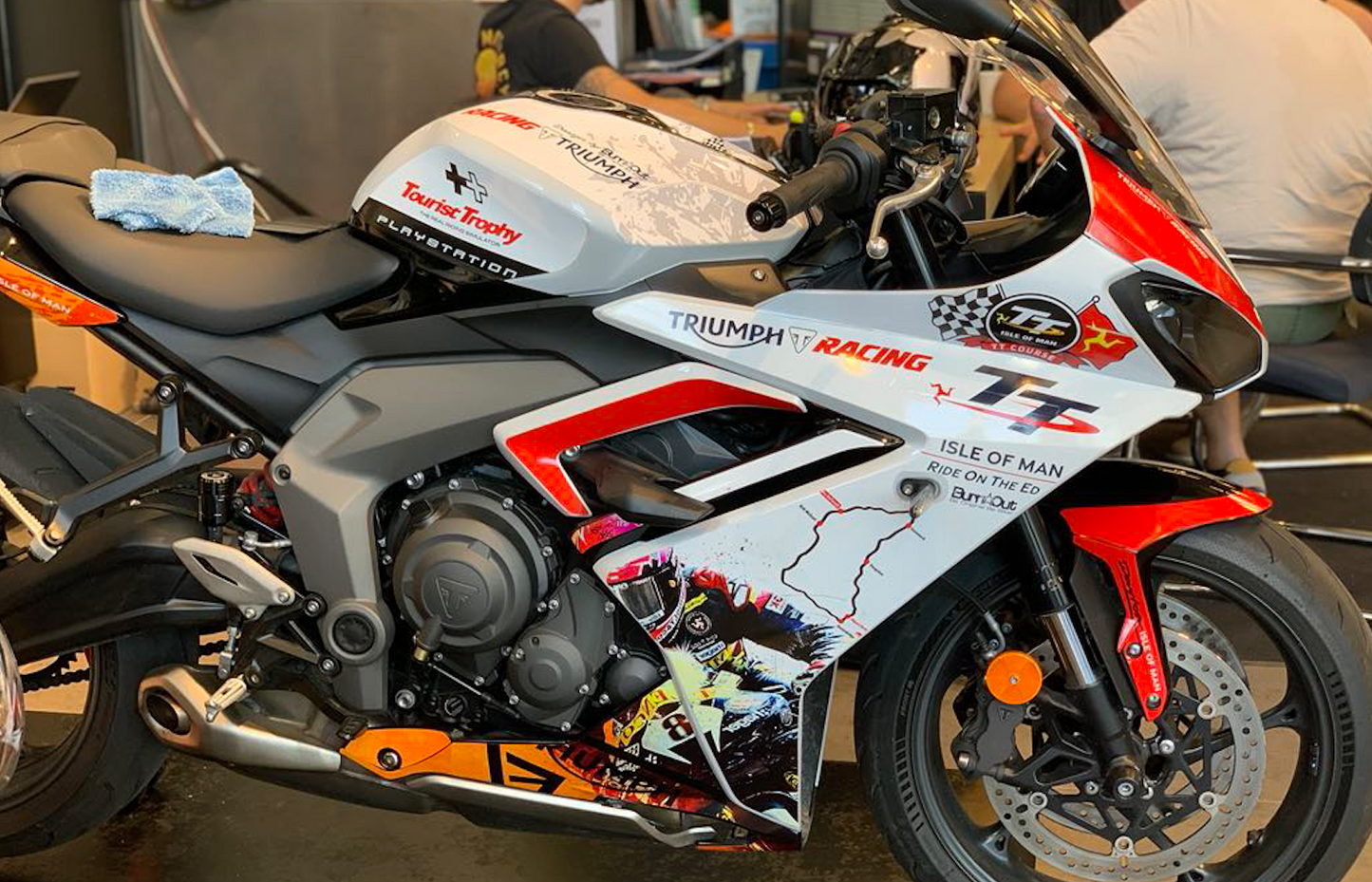 TRIUMPH DAYTONA 660  (2024+)