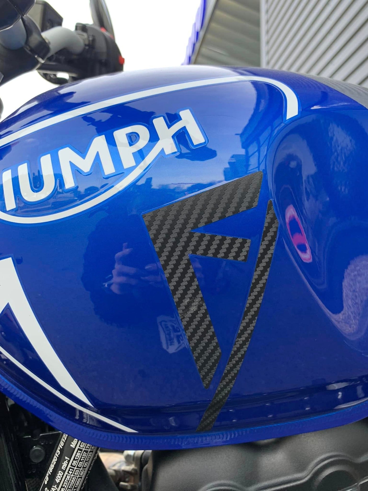 TRIUMPH SPEED 400 (2024+) : LOGO