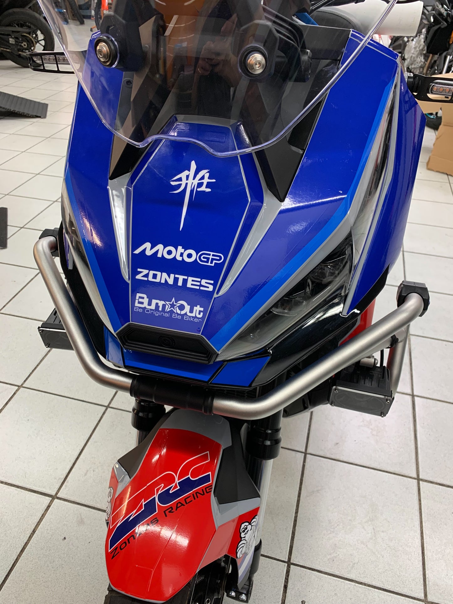 Kit Déco Stickers Scooter Zontes 368 G — Burn-Out-Design