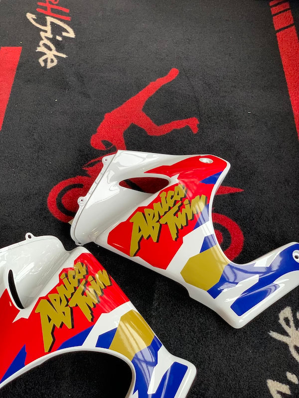 AFRICA TWIN XRV 750 (1990 à 2003)  REPLICA