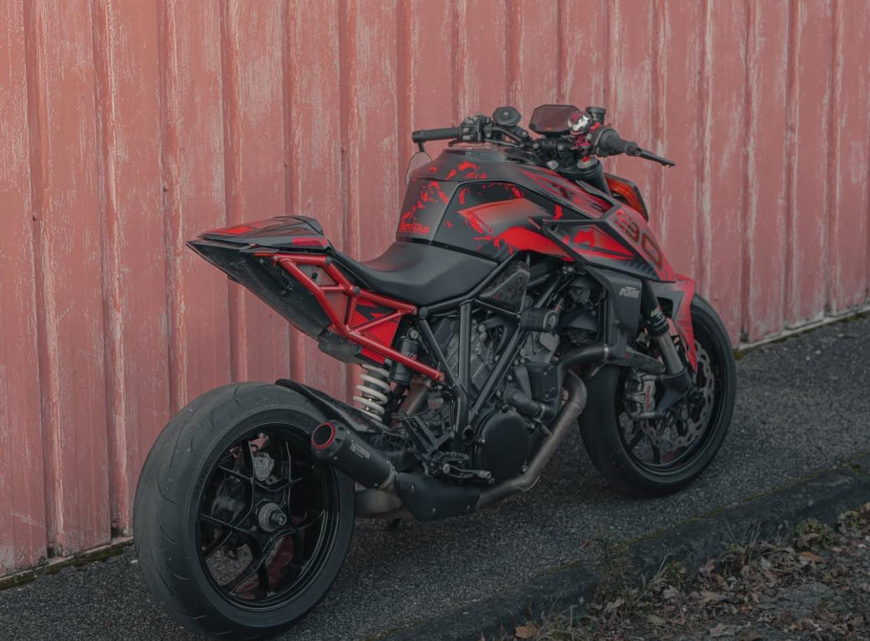 SUPER DUKE 1290 R (2017 +)