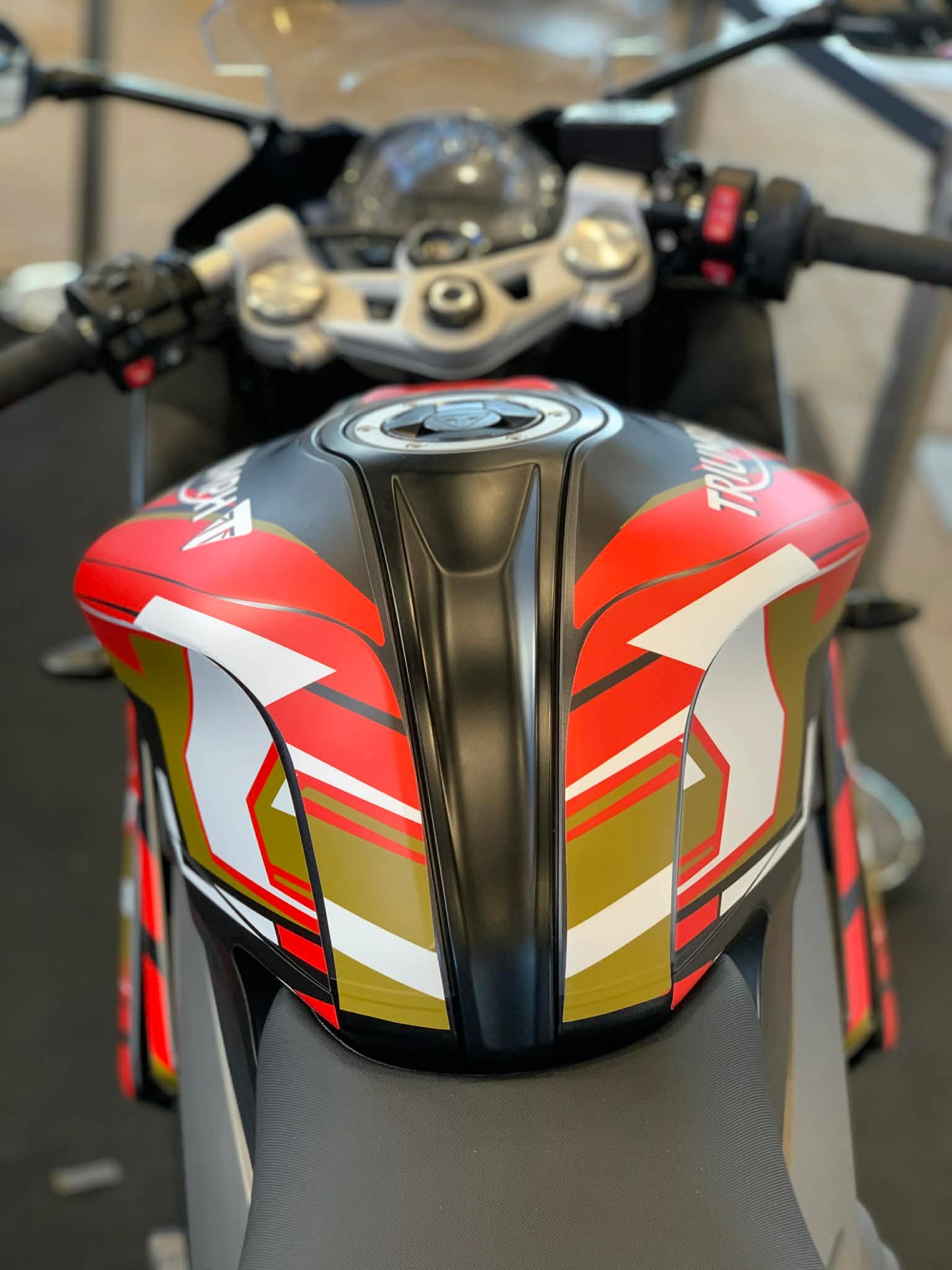 DAYTONA 660  (2024+)