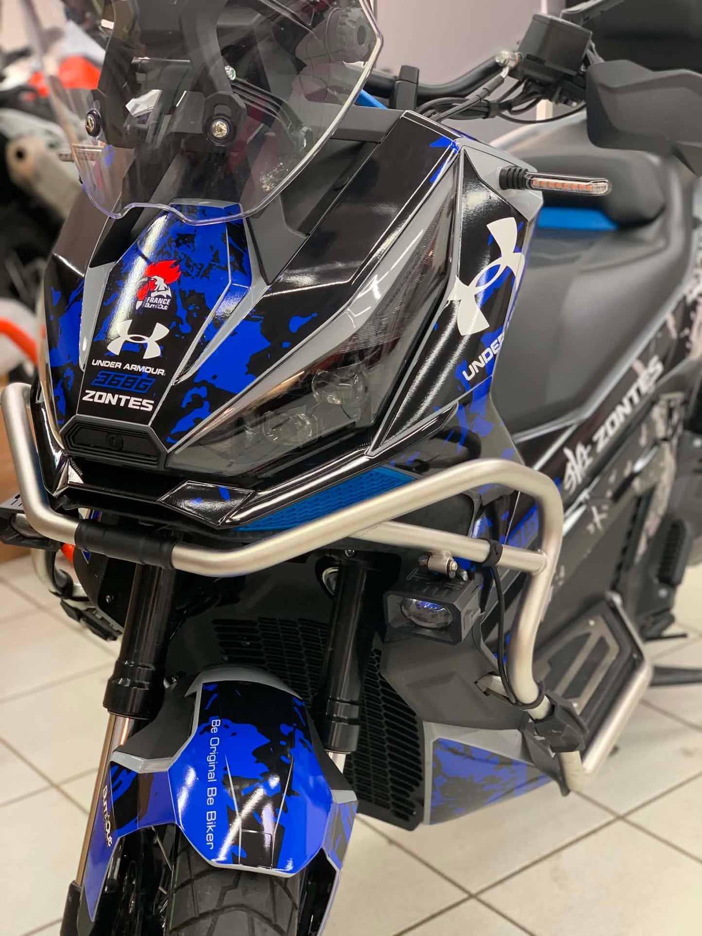 Kit Déco Stickers Scooter Zontes 368 G — Burn-Out-Design