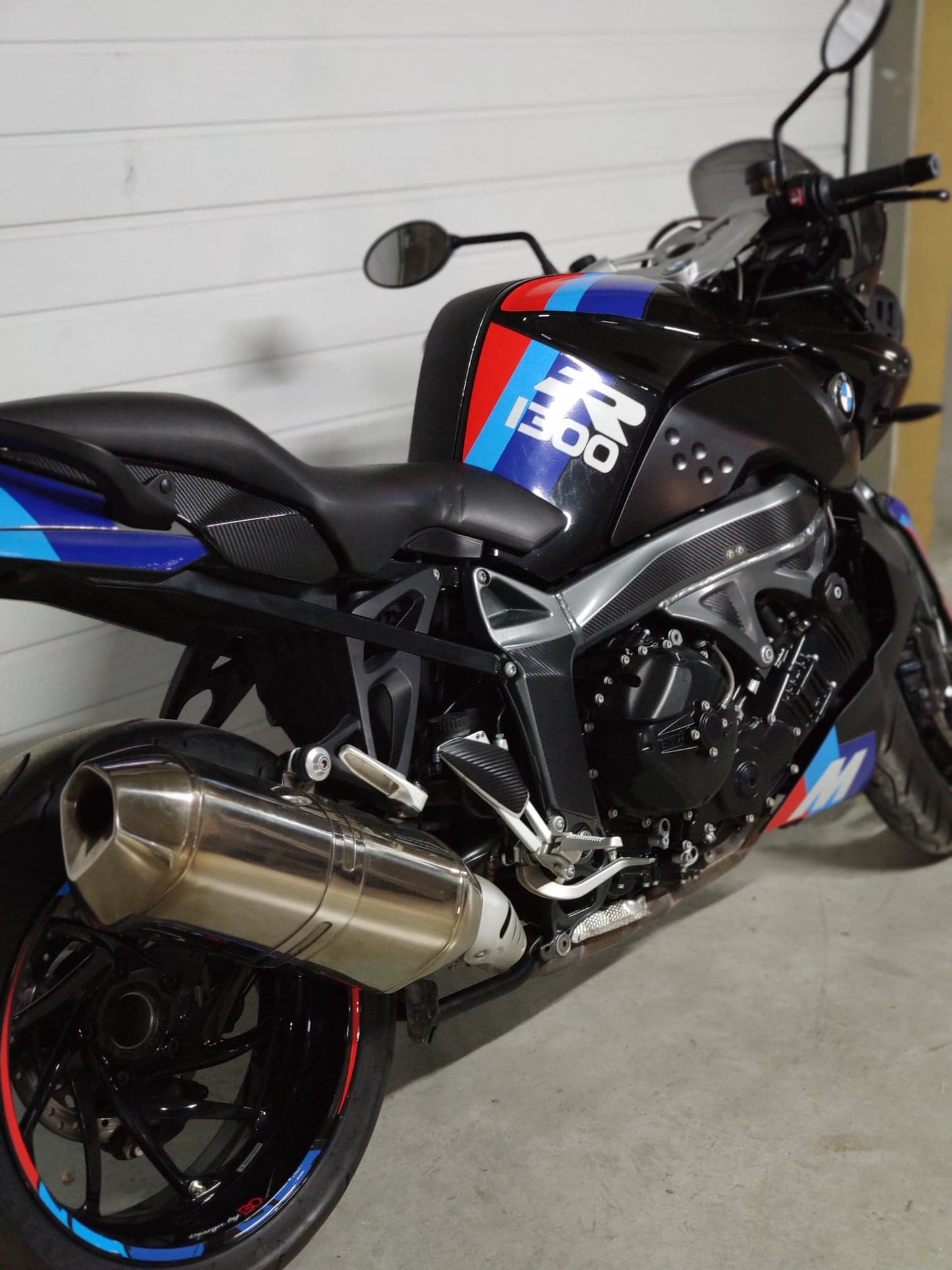 K1300R