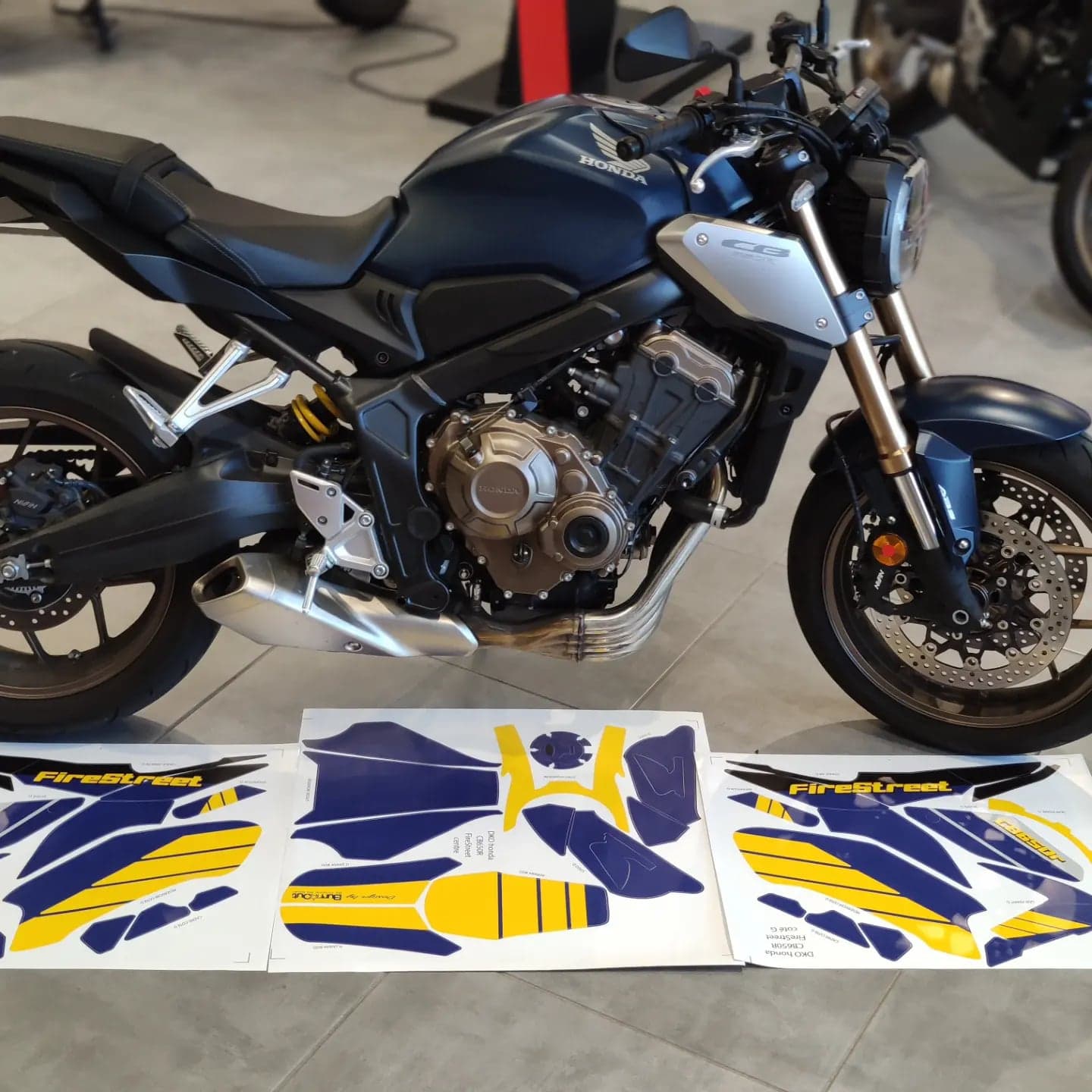 CB 650 R  (2020 à 2023)