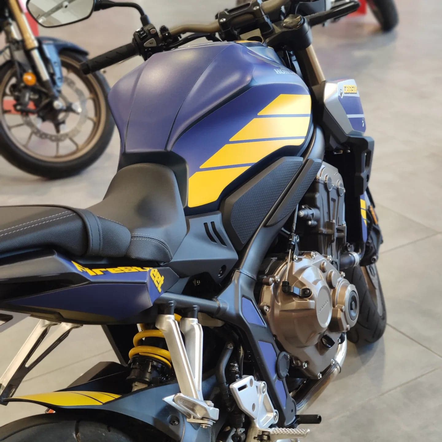 CB 650 R  (2020 à 2023)