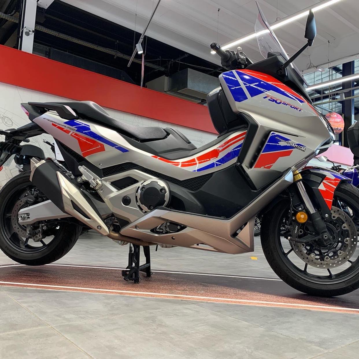 FORZA 750 (2023 à 2024))