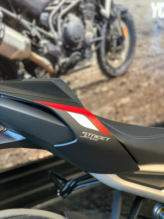 TRIUMPH STREET TRIPLE R ou S - 2020 et plus (accessoires)