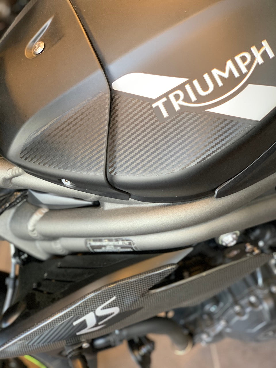 TRIUMPH SPEED TRIPLE 1050 RS 2020 (couleur n°1)