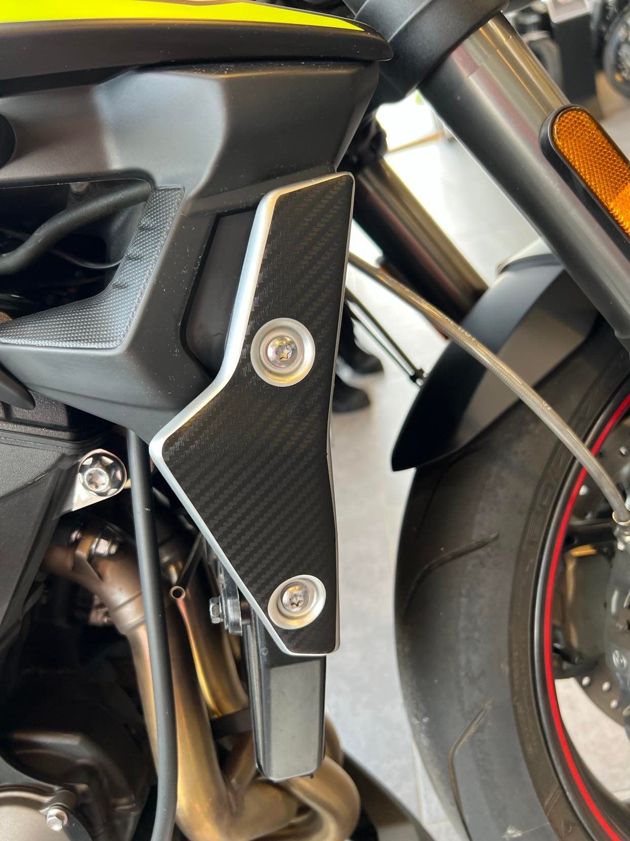 TRIUMPH STREET TRIPLE 2020 +  (accessoires)