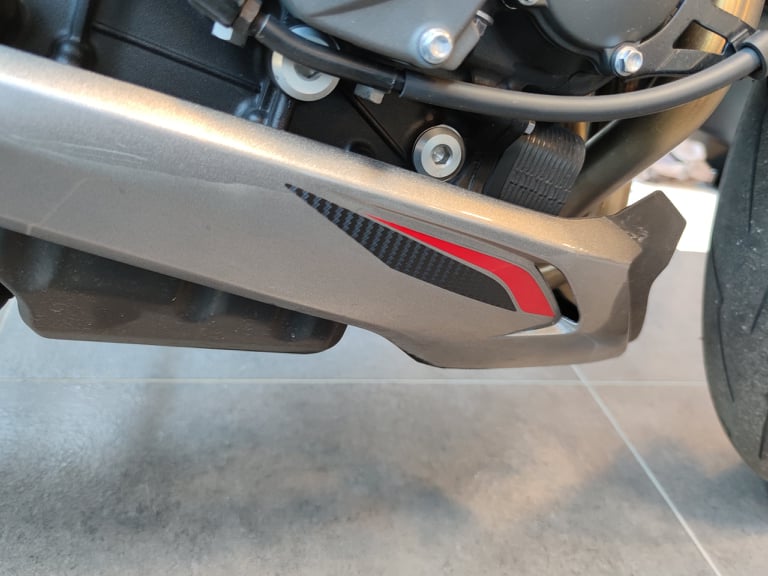 TRIUMPH STREET TRIPLE RS 2020 - 2021 (couleur n°3)