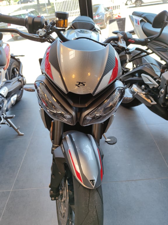 TRIUMPH STREET TRIPLE RS 2020 - 2021 (couleur n°3)