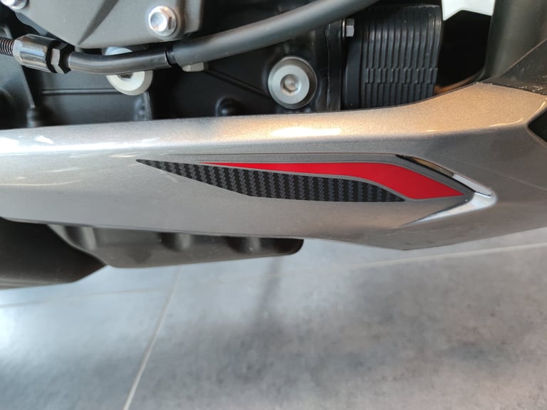 TRIUMPH STREET TRIPLE RS 2020 - 2021 (couleur n°3)